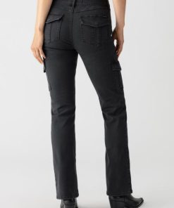 Breezeway.shop02d2050641 2