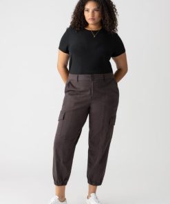 Breezeway.shop0377454245 3