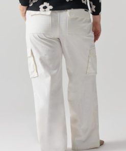 Breezeway.shop4109028728 2