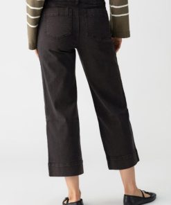 Breezeway.shop5bc53cb002 2