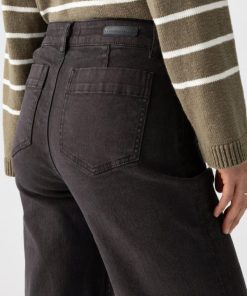 Breezeway.shop5bc53cb002 3